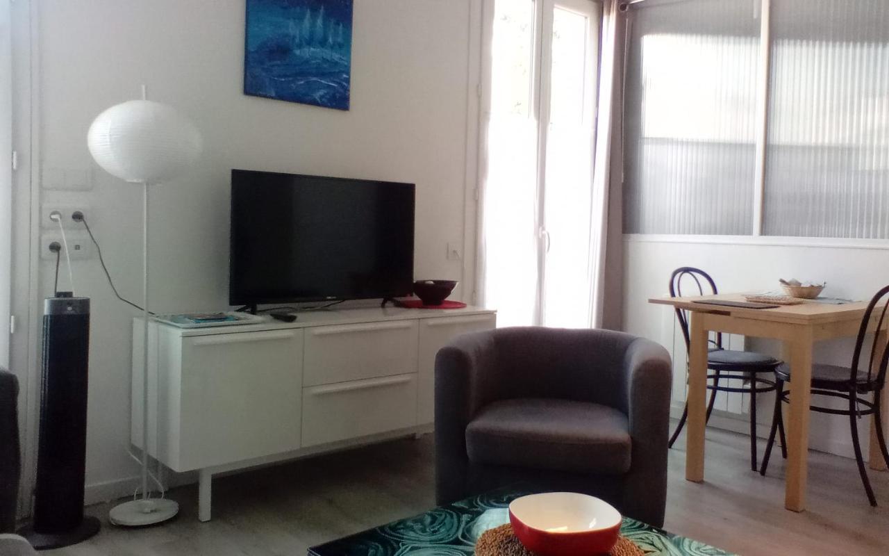 Les Bonbonieres D'Andrea Gavinies Pellegrin Apartment Bordeaux Luaran gambar